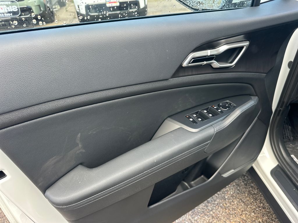 2026 Kia Sportage EX Hybrid - Photo 9