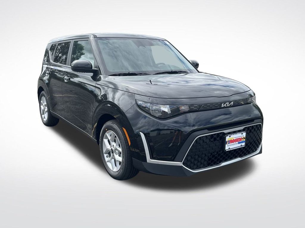 2025 Kia Soul S photo 4