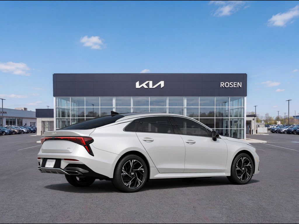2026 Kia K5 GT-Line - Photo 11
