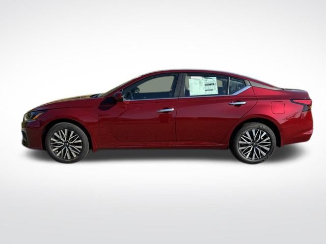 2025 Nissan Altima SV photo 2