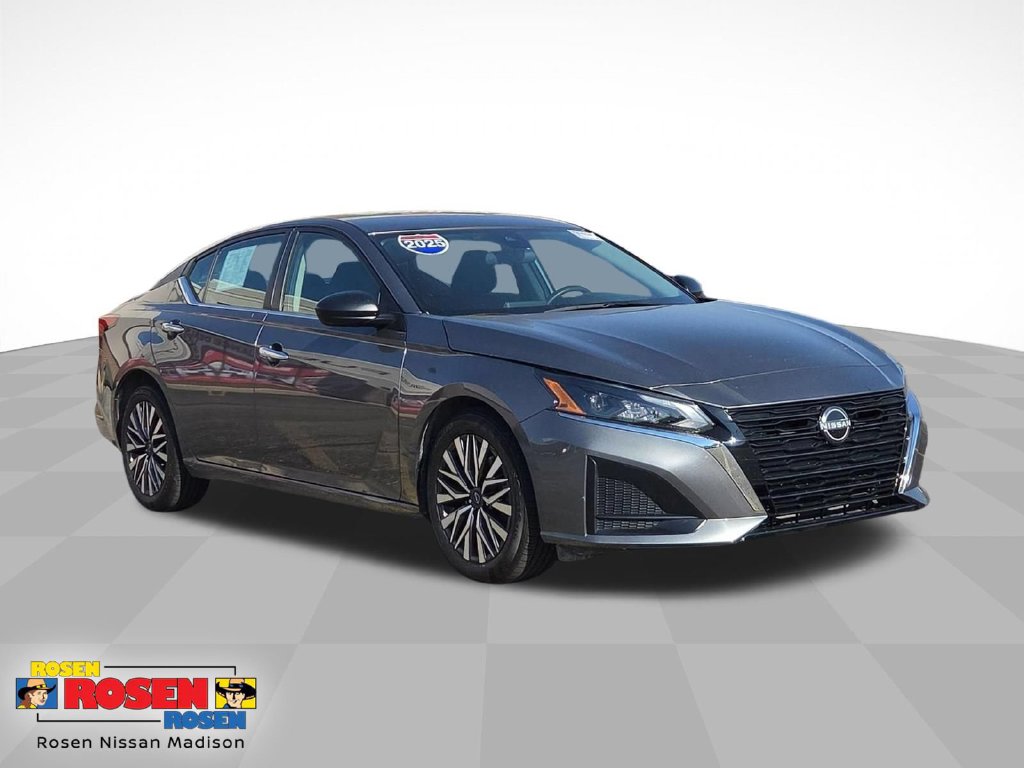 2025 Nissan Altima