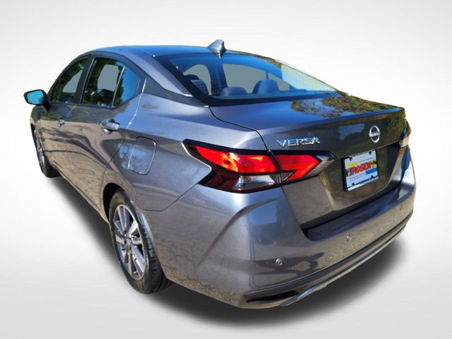 2023 Nissan Versa 1.6 SV photo 3