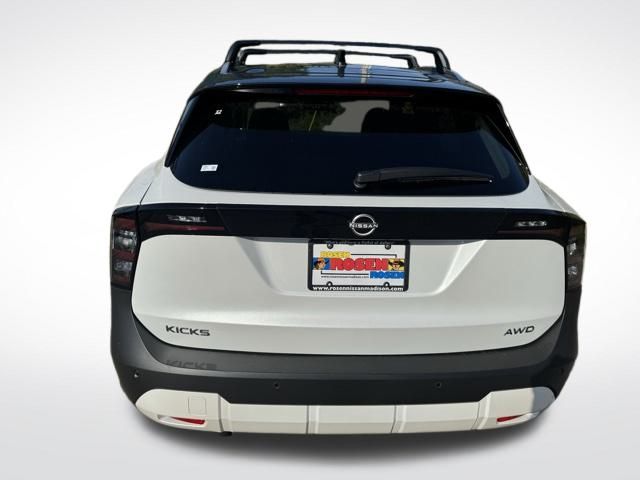 2026 Nissan Kicks SV photo 3