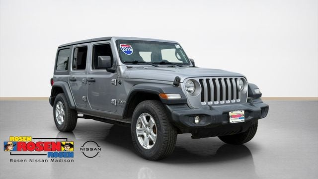 2019 Jeep Wrangler Sport S's photo