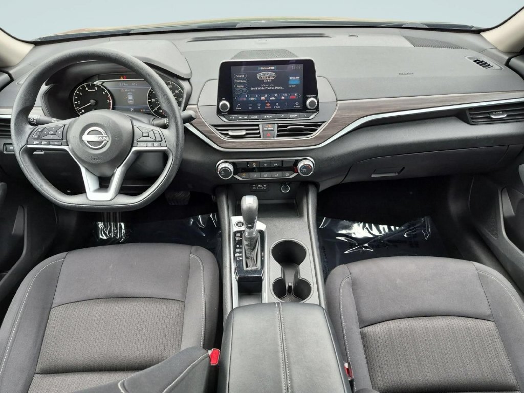 2025 Nissan Altima SV - Photo 24