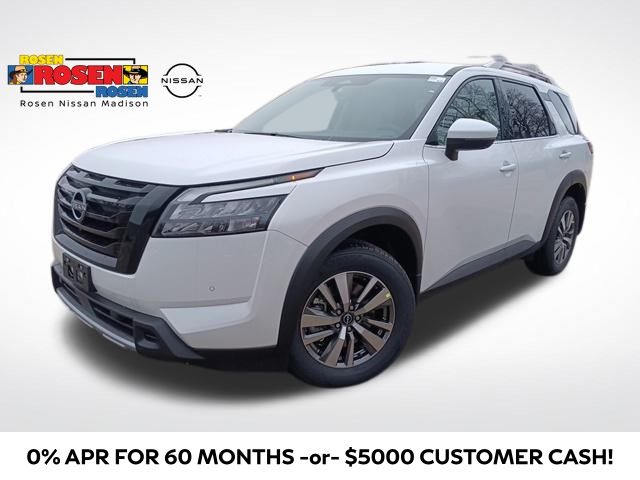 2025 Nissan Pathfinder SL's photo