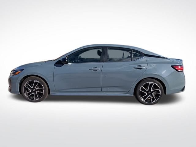 2024 Nissan Sentra SR photo 2