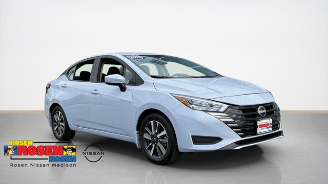 2025 Nissan Versa 1.6 SV CVT's photo