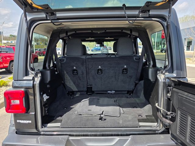 2025 Jeep Wrangler 4-Door Rubicon - Photo 28