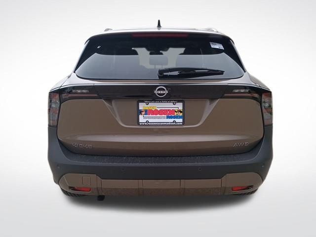 2026 Nissan Kicks SV photo 3