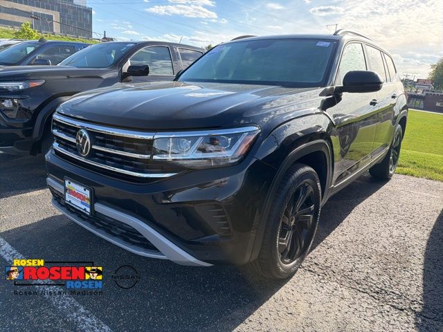 2022 Volkswagen Atlas 2.0T SE w/Tech 4MOTION's photo