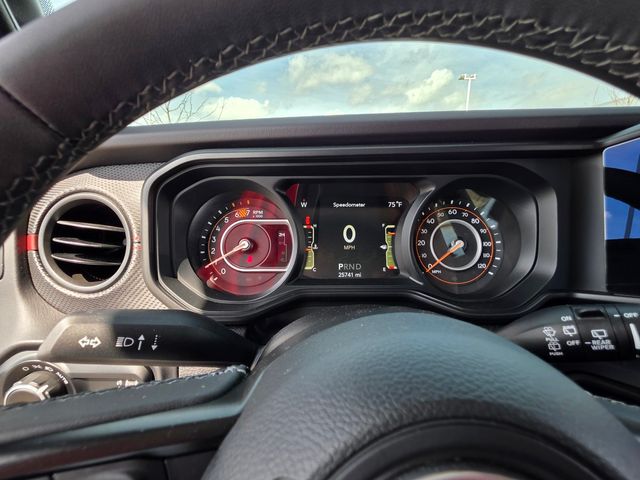 2025 Jeep Wrangler 4-Door Rubicon - Photo 13