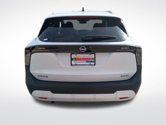 2026 Nissan Kicks SV photo 2