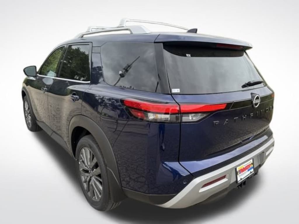 New 2025 Nissan Pathfinder SL SUV