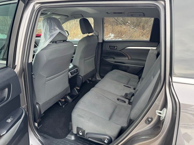 Image of 2019 Toyota Highlander LE I4