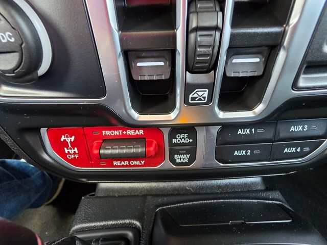 2025 Jeep Wrangler 4-Door Rubicon - Photo 21
