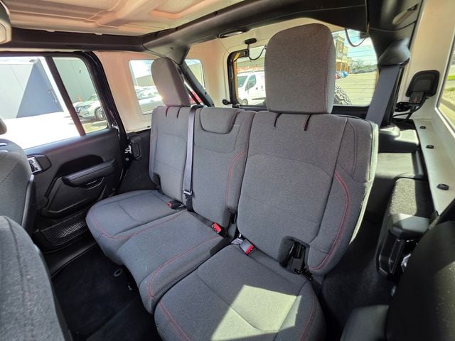 2025 Jeep Wrangler 4-Door Rubicon - Photo 26