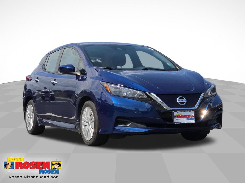 Used 2022 Nissan LEAF S with VIN 1N4AZ1BV4NC563167 for sale in Madison, WI