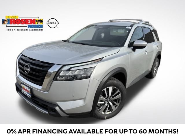 2025 Nissan Pathfinder SL's photo