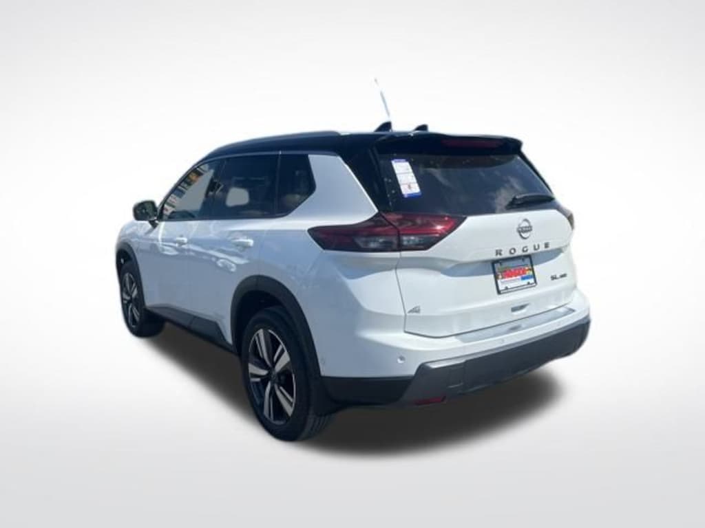 New 2025 Nissan Rogue SL SUV