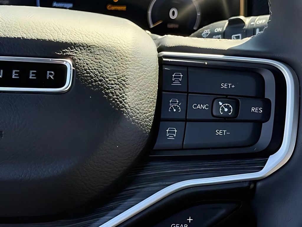 2023 Jeep Wagoneer Series III - Photo 10