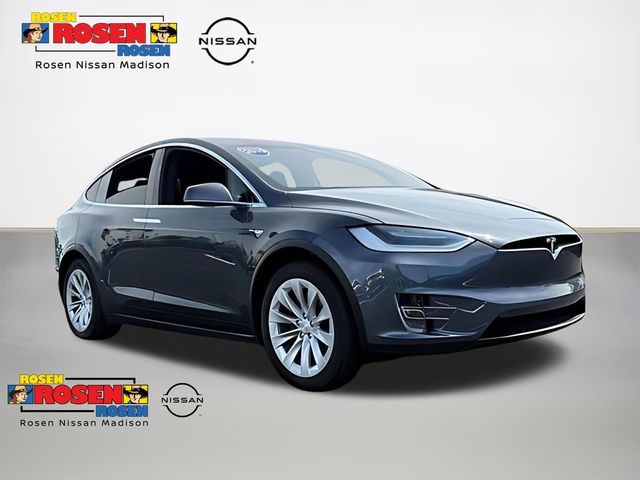 2019 Tesla Model X Long Range's photo