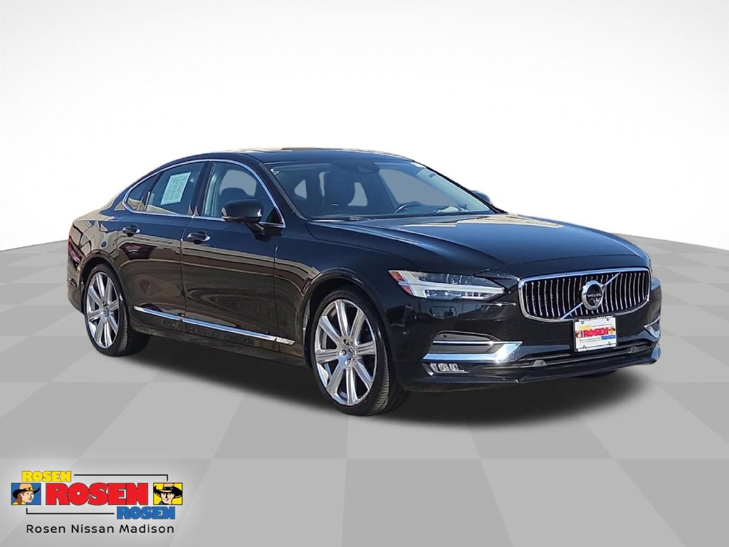 2017 Volvo S90
