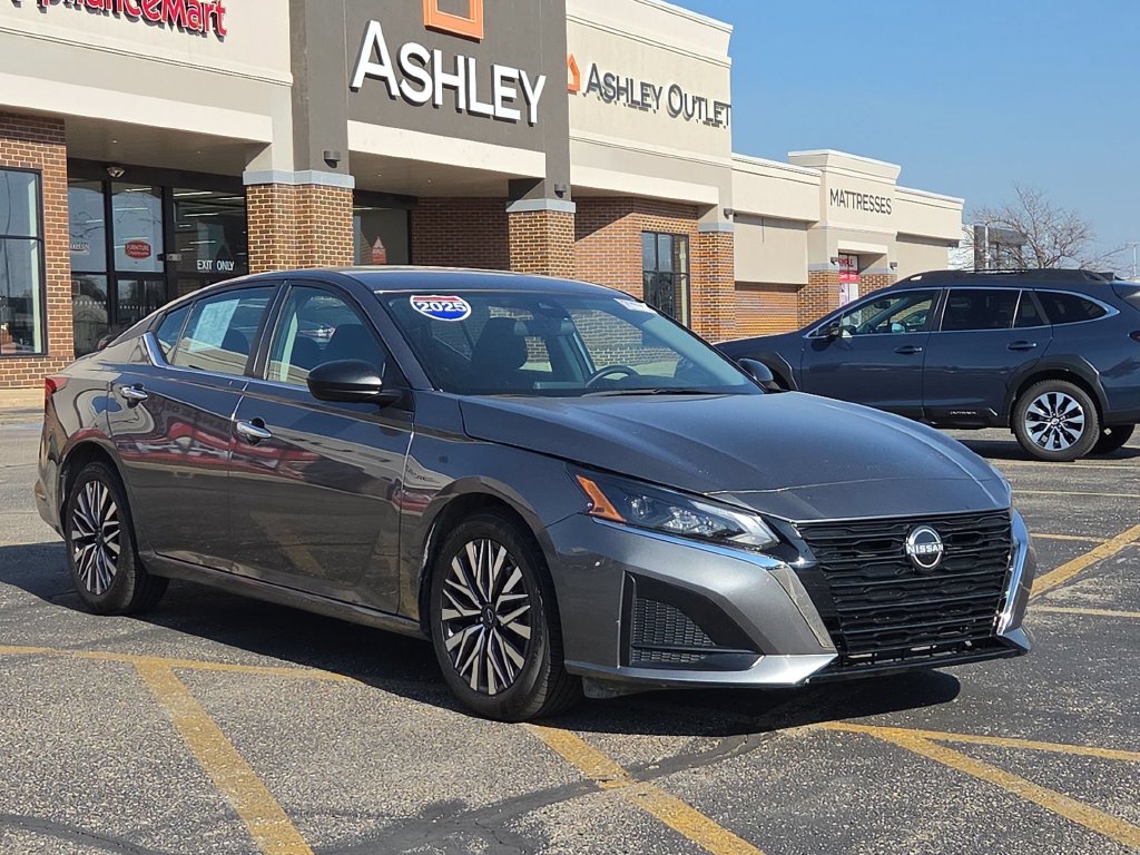 2025 Nissan Altima