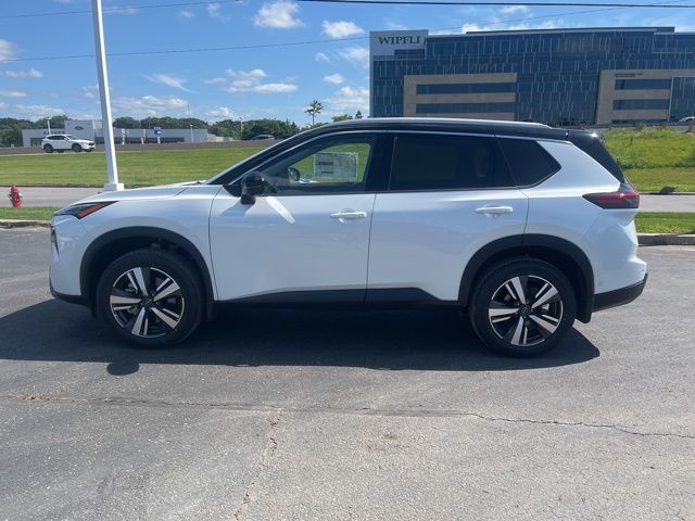 2025 Nissan Rogue AWD SL photo 2