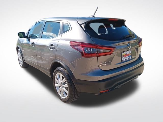 2021 Nissan Rogue Sport S photo 3
