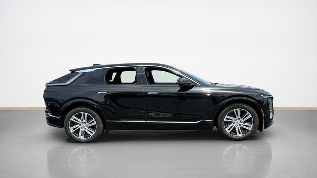 Used 2024 Cadillac LYRIQ Tech with VIN 1GYKPMRK9RZ122083 for sale in Madison, WI