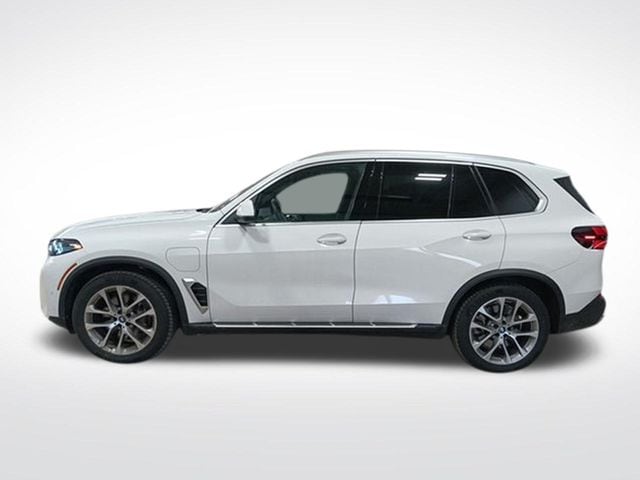 Used 2025 BMW X5 50e with VIN 5UX43EU00S9Y37604 for sale in Madison, WI