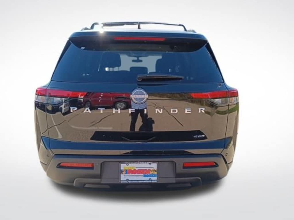 New 2025 Nissan Pathfinder SV SUV