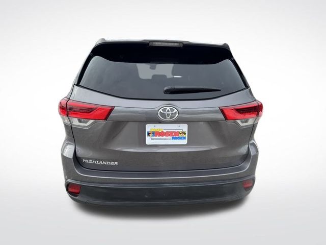 Image of 2019 Toyota Highlander LE I4