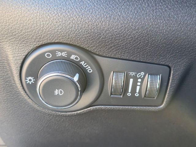 2023 Jeep Compass Trailhawk - Photo 12