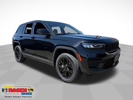2025 Jeep Grand Cherokee Laredo SUV