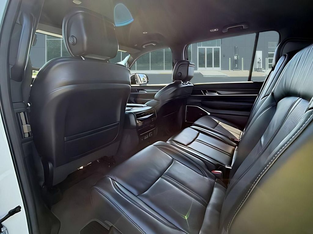 2023 Jeep Wagoneer Series III - Photo 29