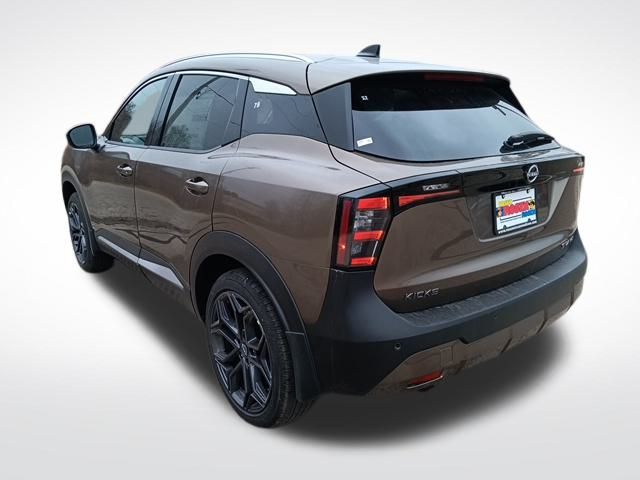 2026 Nissan Kicks SR photo 3