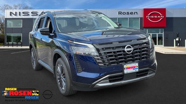 2026 Nissan Pathfinder SL 4WD's photo