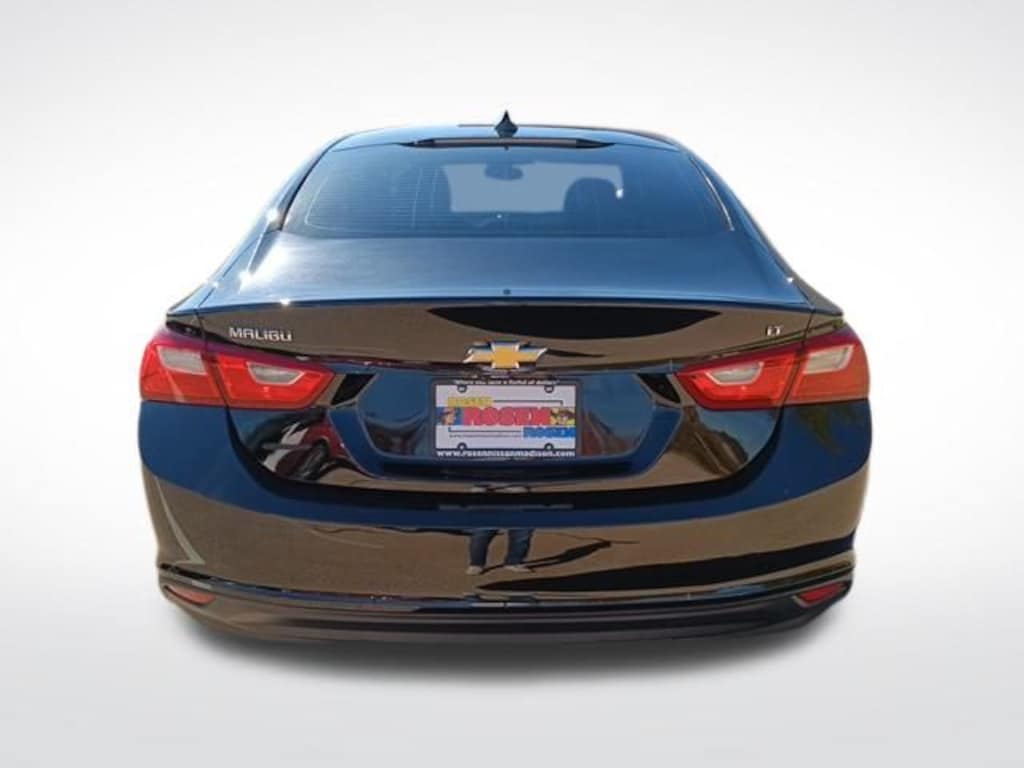 Used 2017 Chevrolet Malibu LT w/1LT Sedan