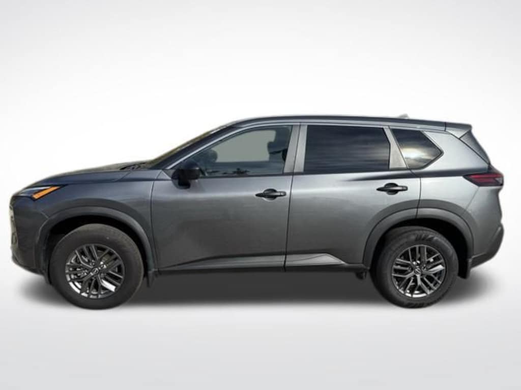 Used 2022 Nissan Rogue S SUV