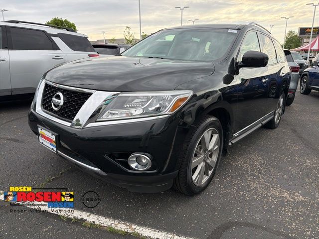 2016 Nissan Pathfinder Platinum 4WD's photo