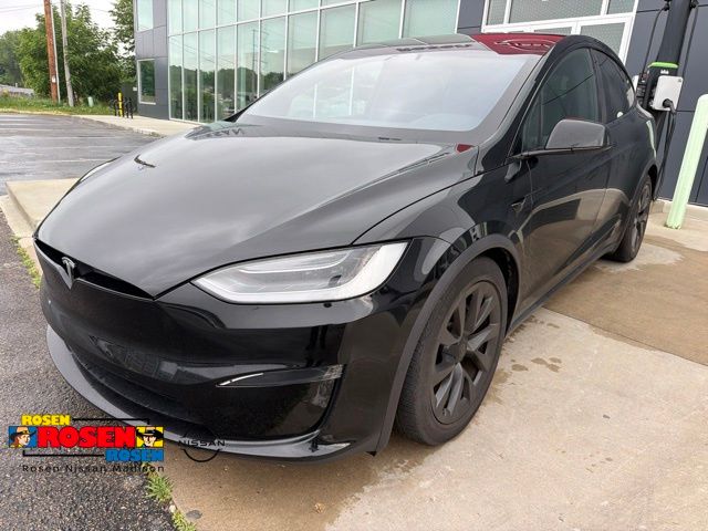 2022 Tesla Model X Long Range's photo