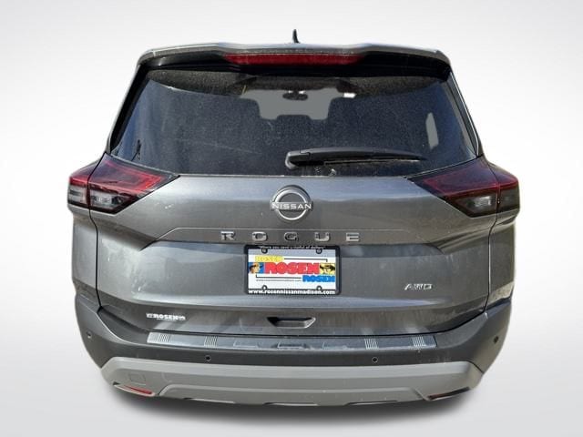 2022 Nissan Rogue S photo 3