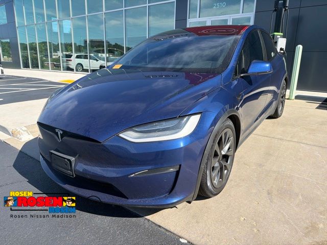 2022 Tesla Model X Long Range's photo