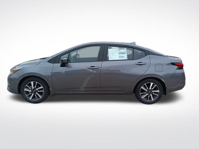 2025 Nissan Versa 1.6 SV photo 2