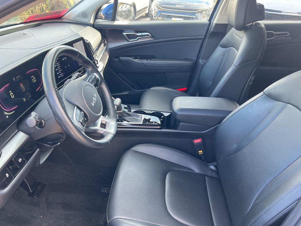 2025 Kia Sportage EX photo 4