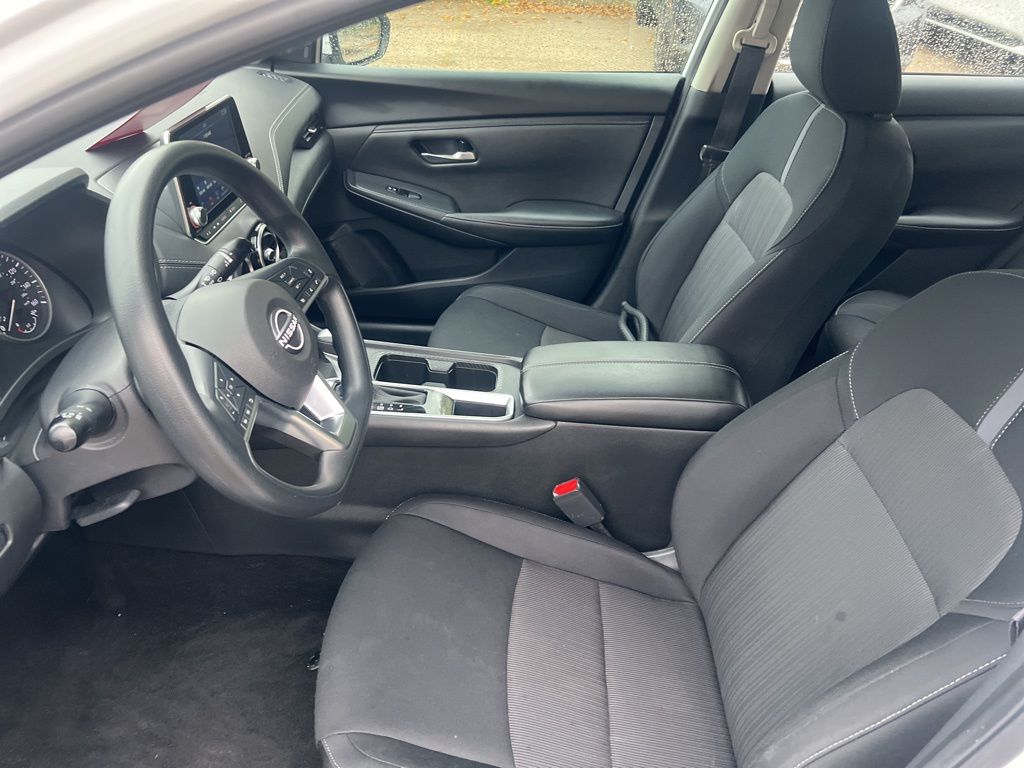2024 Nissan Sentra SV photo 4