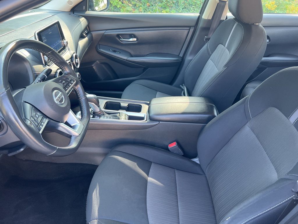 2023 Nissan Sentra SV photo 4