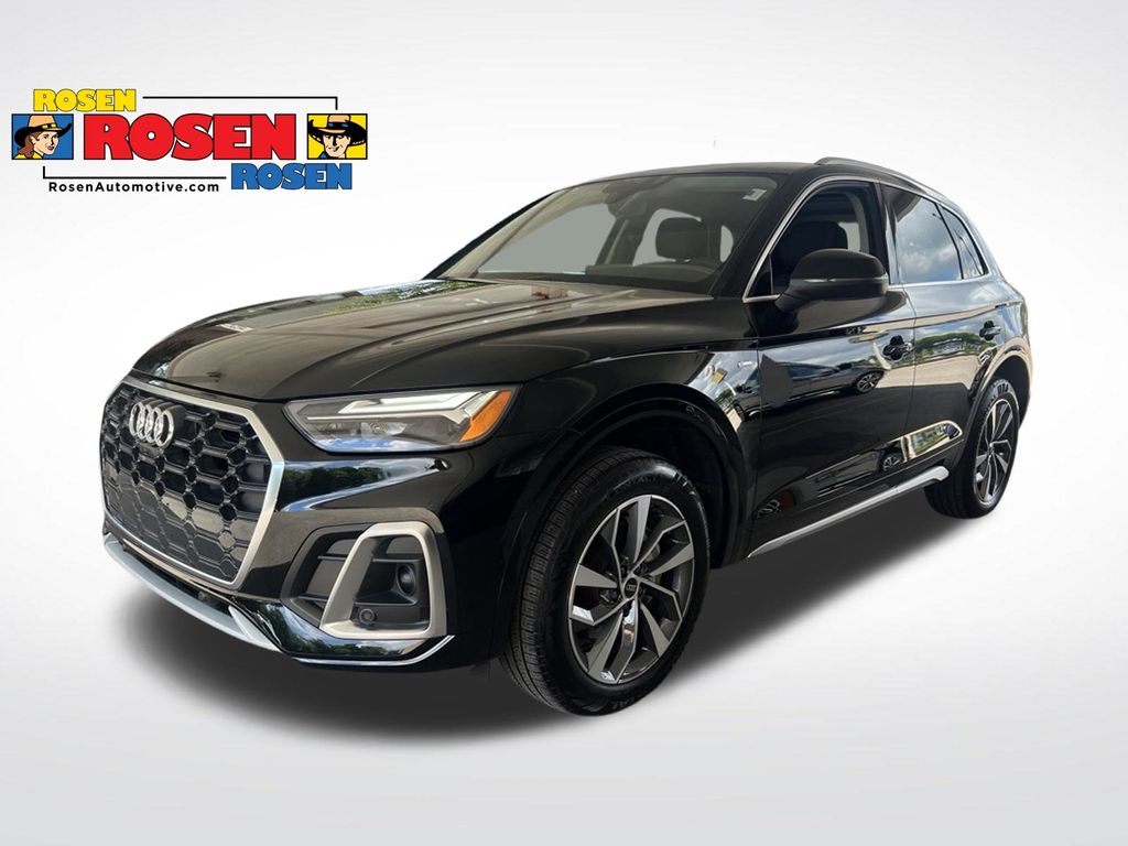 2024 Audi Q5 45 Premium Plus's photo